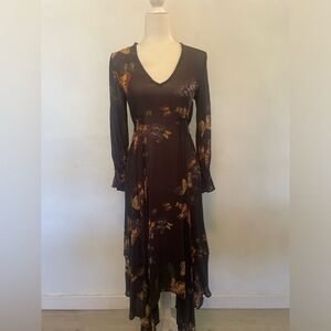 Free People beautiful flowing butterfly dress! A spring little gem! Size XS